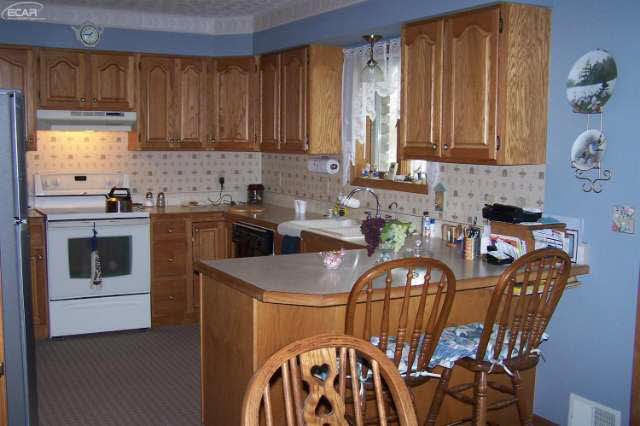 7140 Grand River Road Bancroft, MI 48414 - Photo 15 of 29 21141716-14.JPG