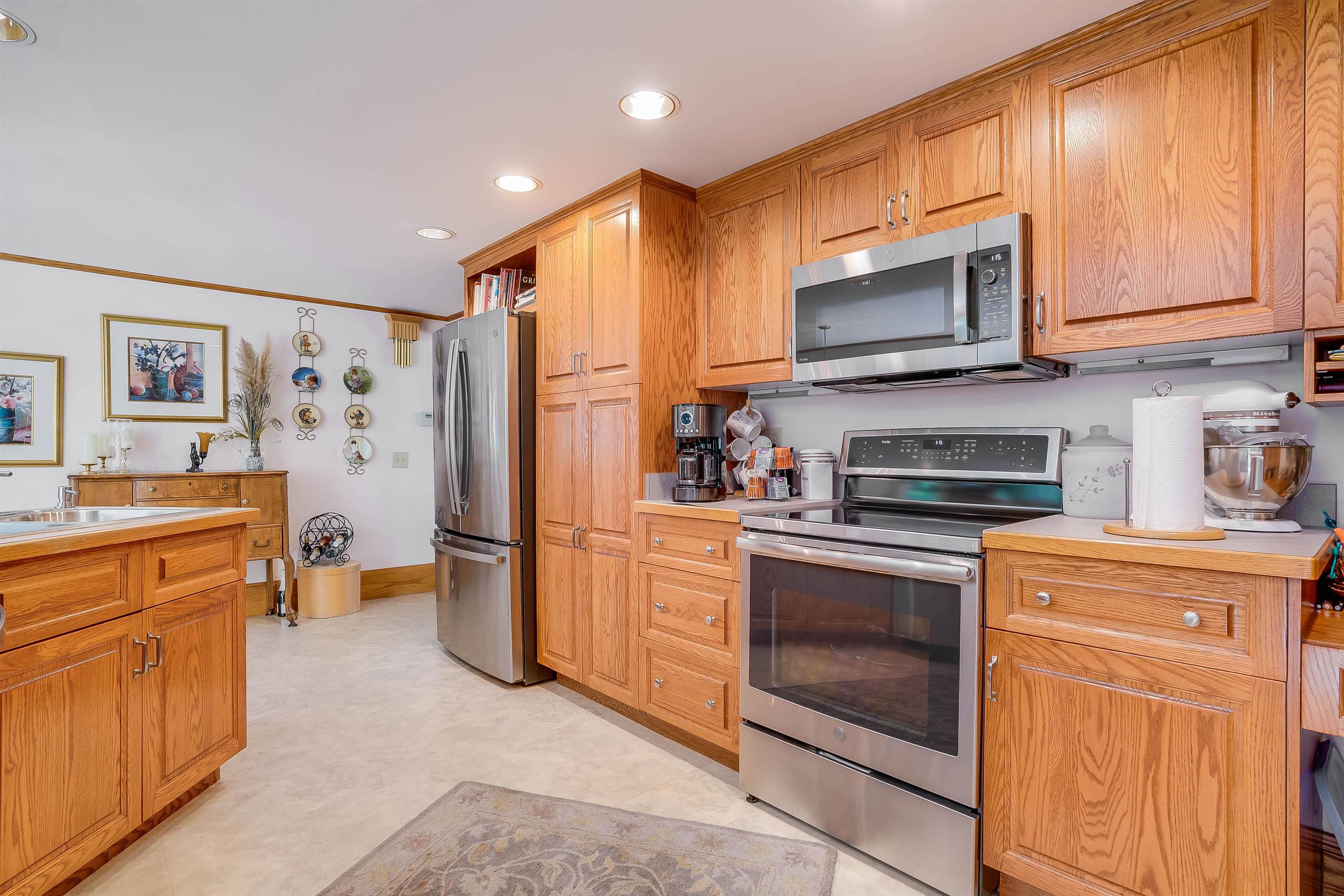 53 Lark Street Franklin, NH 03235 - Photo 13 of 49