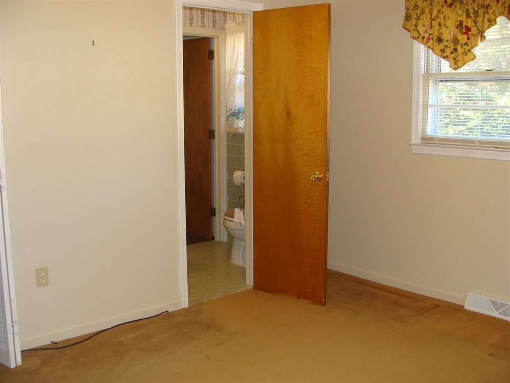207 Robin Drive Anderson, SC 29621 - Photo 17 of 27 Gallery Image 17