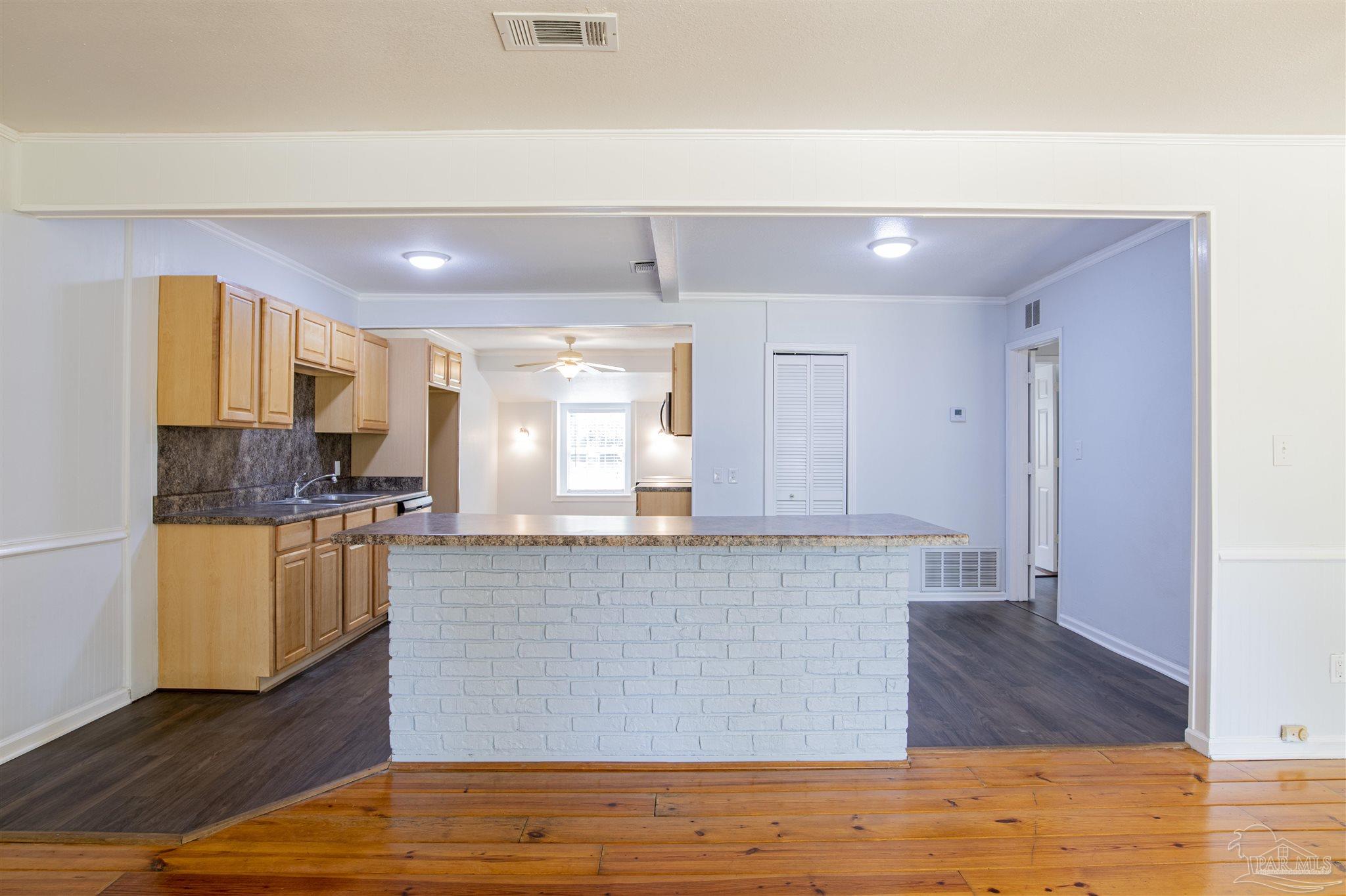 108 Country Club Road Pensacola, FL 32507 - Photo 11 of 29 Gallery Image 11