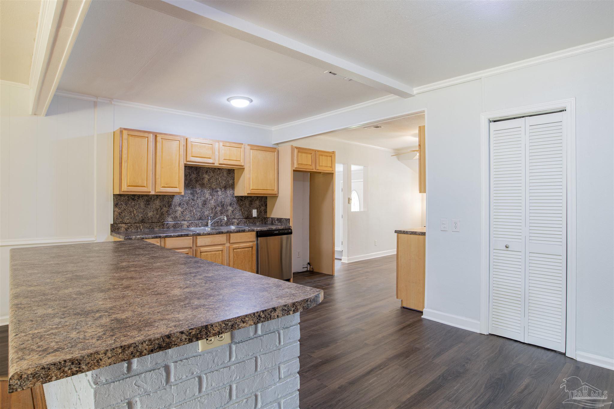 108 Country Club Road Pensacola, FL 32507 - Photo 13 of 29 Gallery Image 13