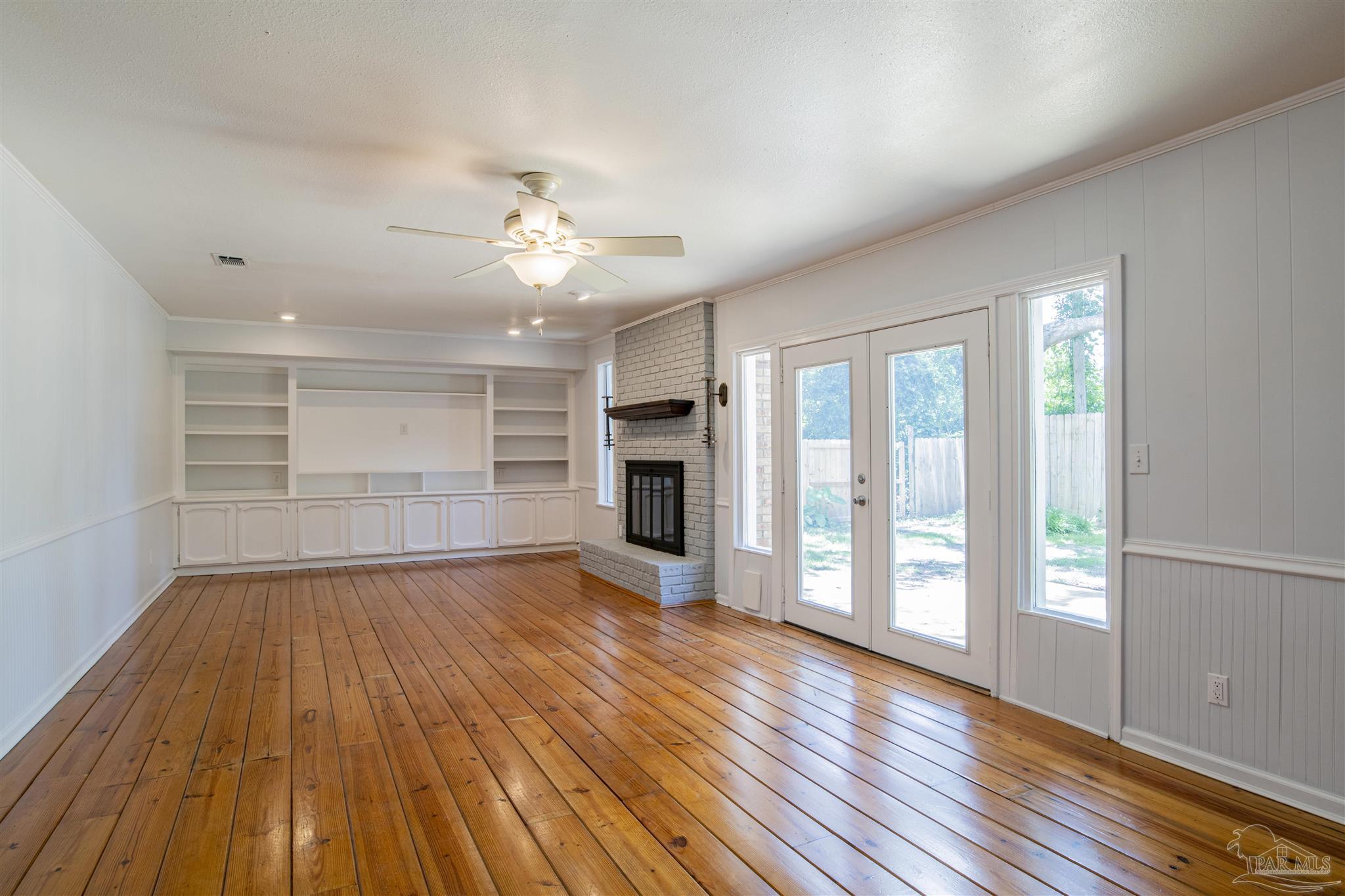 108 Country Club Road Pensacola, FL 32507 - Photo 8 of 29 Gallery Image 8