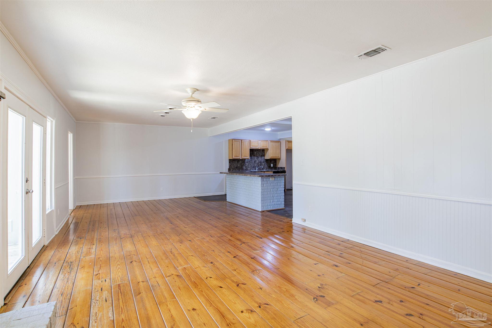 108 Country Club Road Pensacola, FL 32507 - Photo 10 of 29 Gallery Image 10