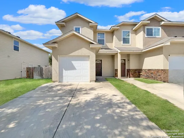 $1,395 | 16819 Dancing Ava, Unit 4, Selma, TX 78154