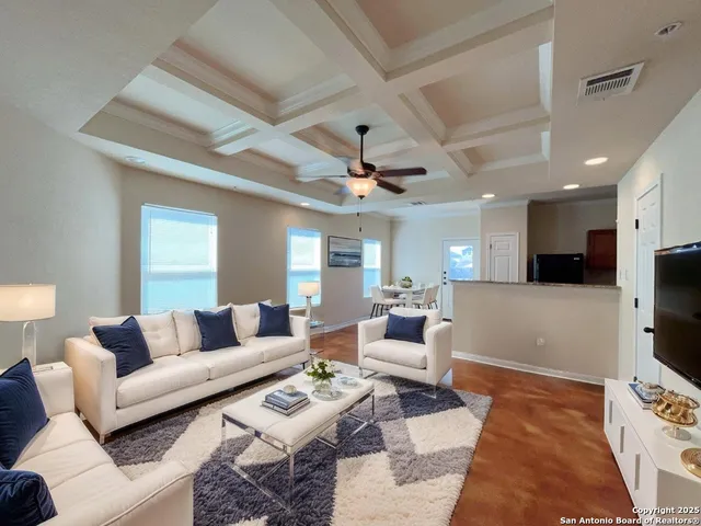 $1,395 | 16819 Dancing Ava, Unit 4, Selma, TX 78154