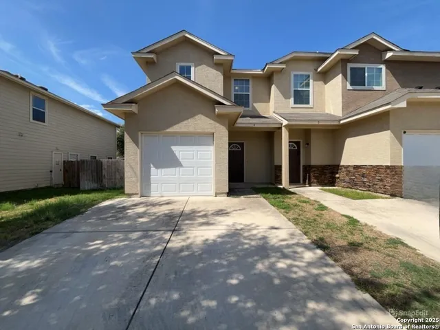 $1,395 | 16819 Dancing Ava, Unit 4, Selma, TX 78154