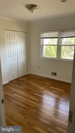 $4,000 | 9821 Hampton Lane, Fairfax, VA 22030