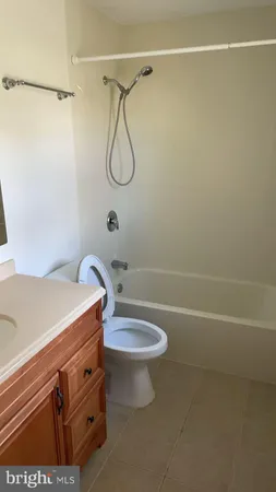 $4,000 | 9821 Hampton Lane, Fairfax, VA 22030