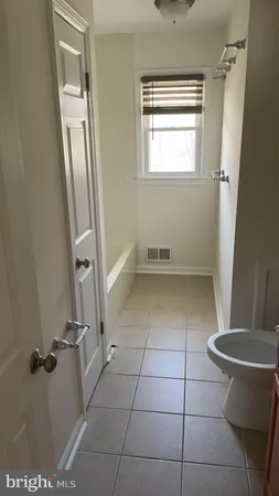 $4,000 | 9821 Hampton Lane, Fairfax, VA 22030