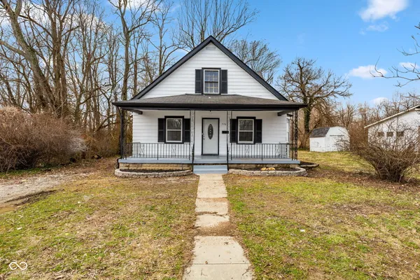 $2,000 | 320 Lockerbie Street, Mooresville, IN 46158