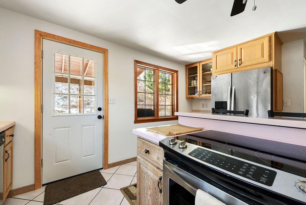 139 North Vireo Drive McKees Rocks, PA 15136 - Photo 12 of 25