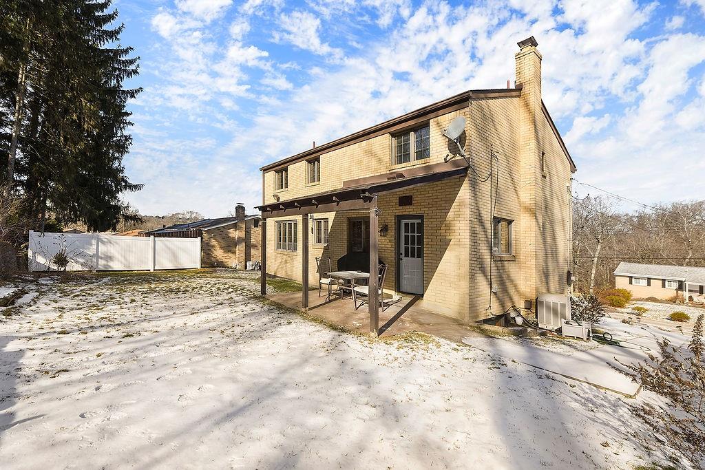 139 North Vireo Drive McKees Rocks, PA 15136 - Photo 23 of 25