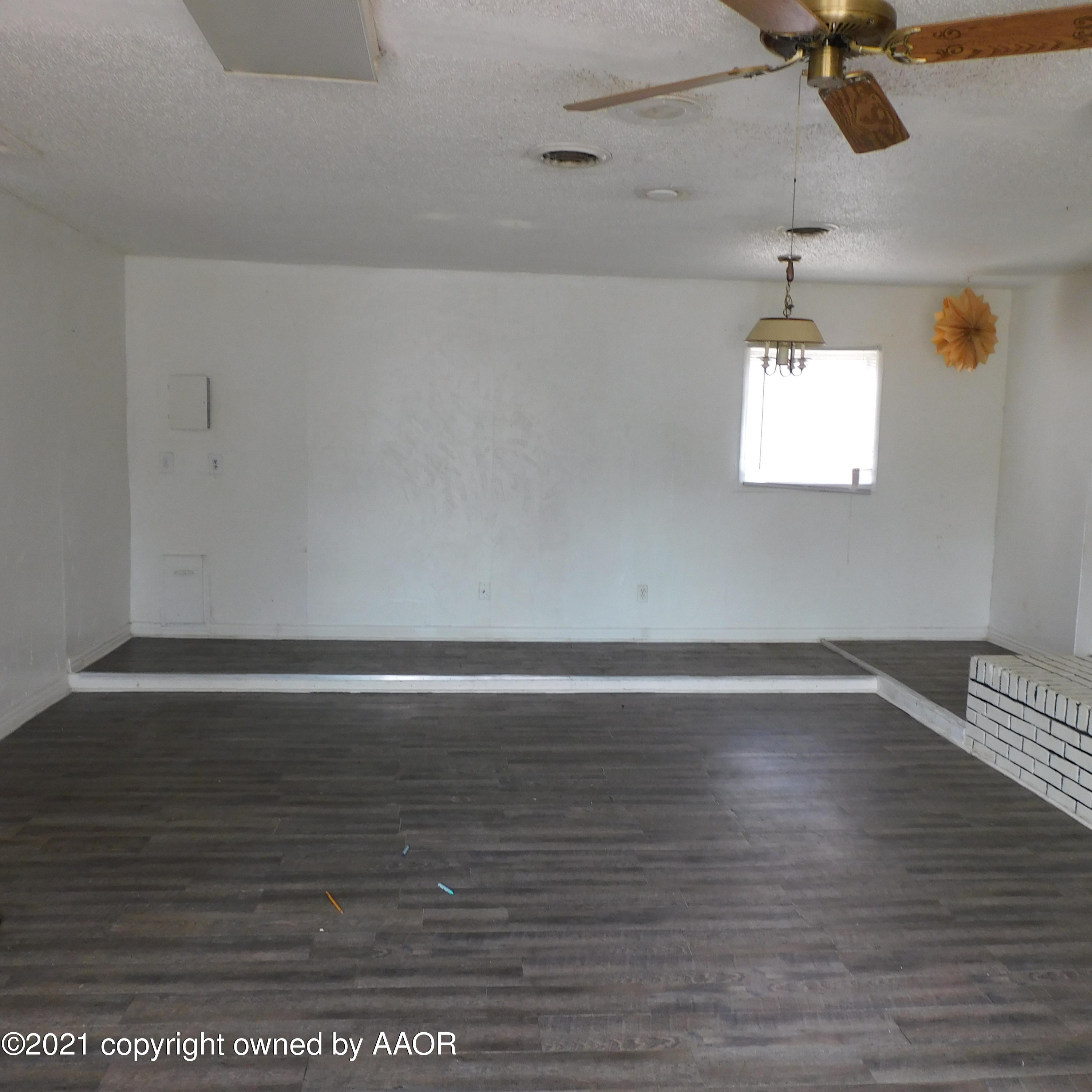 4718 South Bryan Street Amarillo, TX 79110 - Photo 7 of 29 DSCN0167