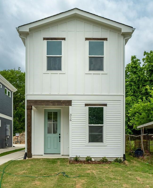316 Spring Street Durham, NC 27703 - Photo 2 of 18 Photo 2
