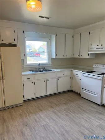 $950 | 1632 South Valor Drive, Petersburg, VA 23803