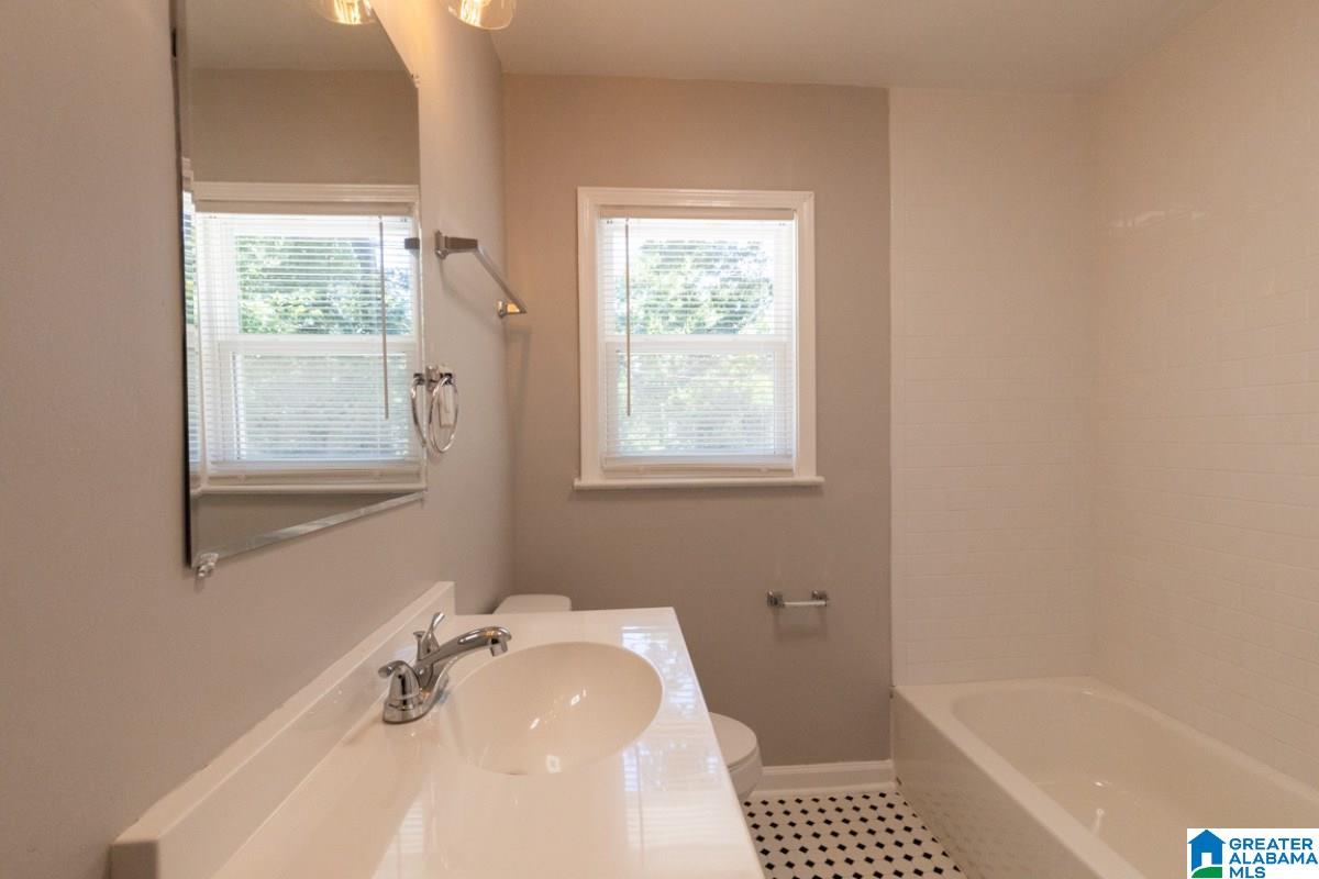 809 48th Street Birmingham, AL 35208 - Photo 9 of 12