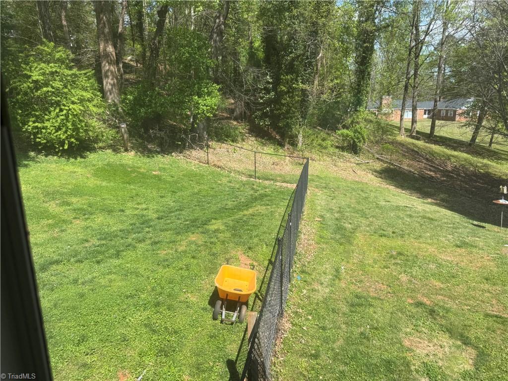 125 James Street Elkin, NC 28621 - Photo 4 of 21 Fenced area