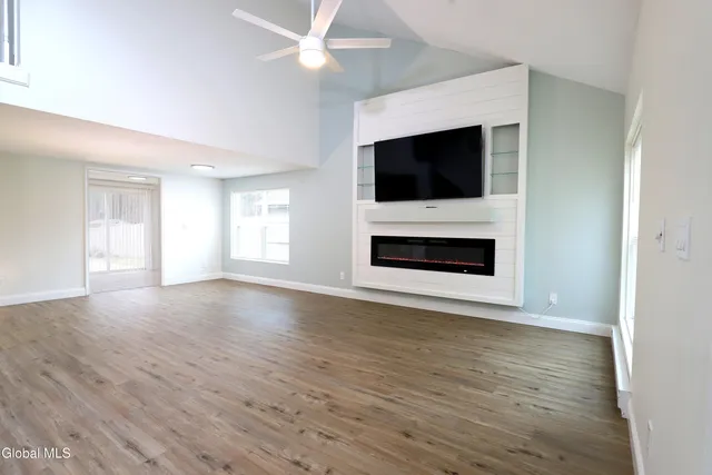 $320,000 | 198 Thimbleberry Road, Malta, NY 12020