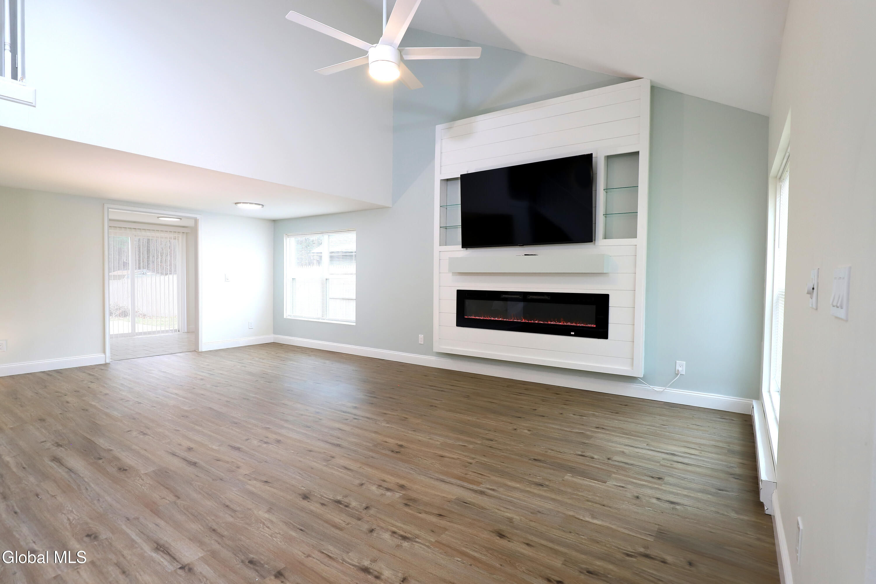 198 Thimbleberry Road Malta, NY 12020 - Photo 11 of 43 Lvingroom into kitchen