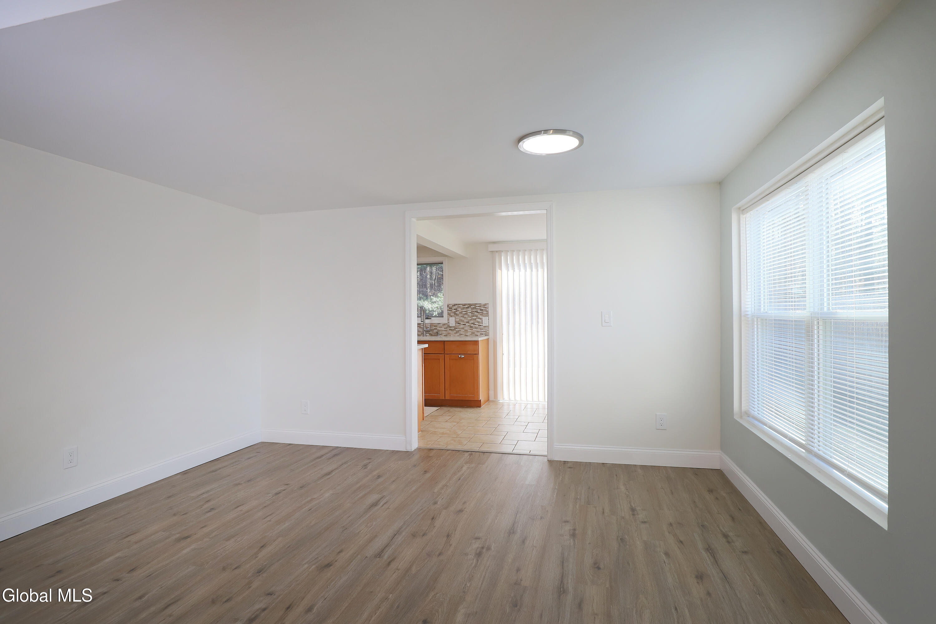 198 Thimbleberry Road Malta, NY 12020 - Photo 16 of 43 dinning area 2