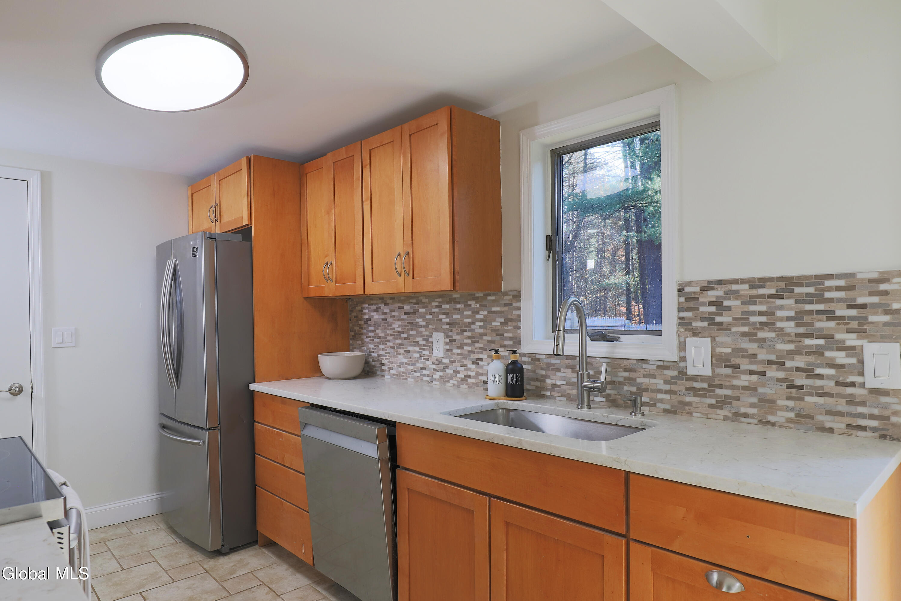 198 Thimbleberry Road Malta, NY 12020 - Photo 20 of 43 Kitchen - 2