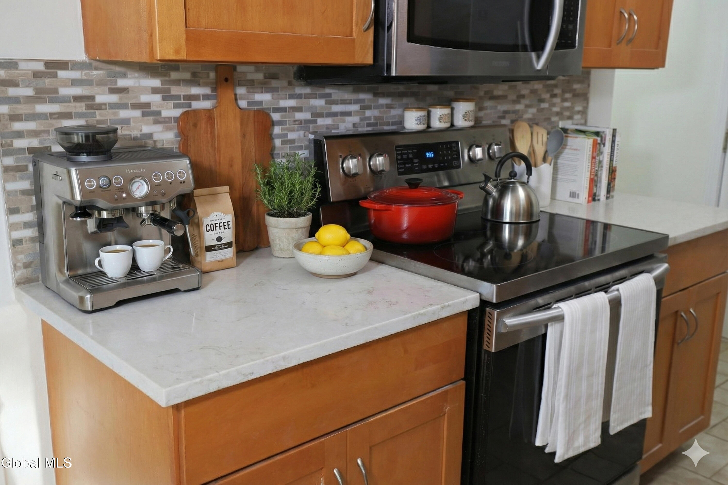 198 Thimbleberry Road Malta, NY 12020 - Photo 21 of 43 Kitchen - counters