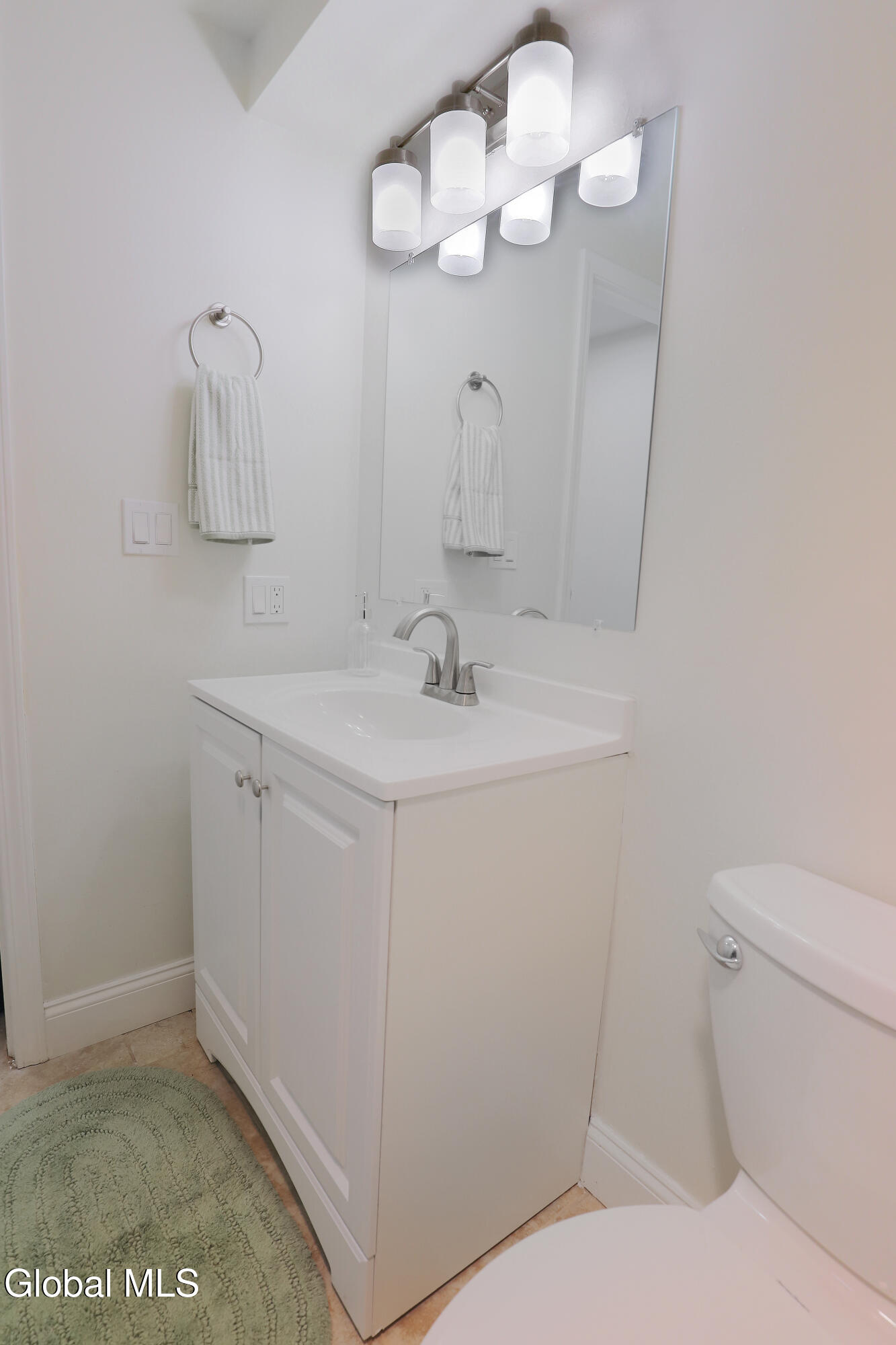 198 Thimbleberry Road Malta, NY 12020 - Photo 39 of 43 1st floor half bath 2