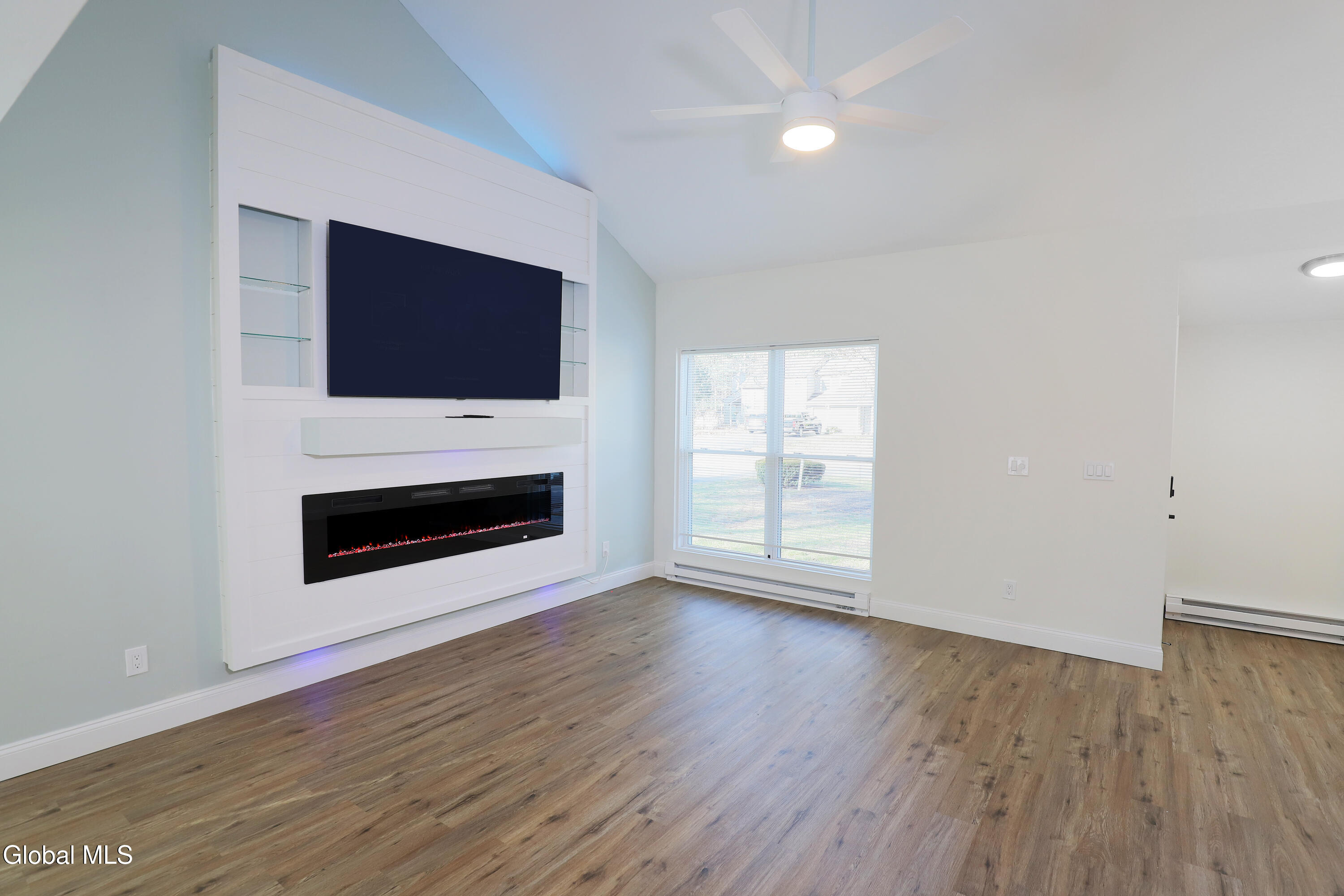 198 Thimbleberry Road Malta, NY 12020 - Photo 10 of 43 Livingroom