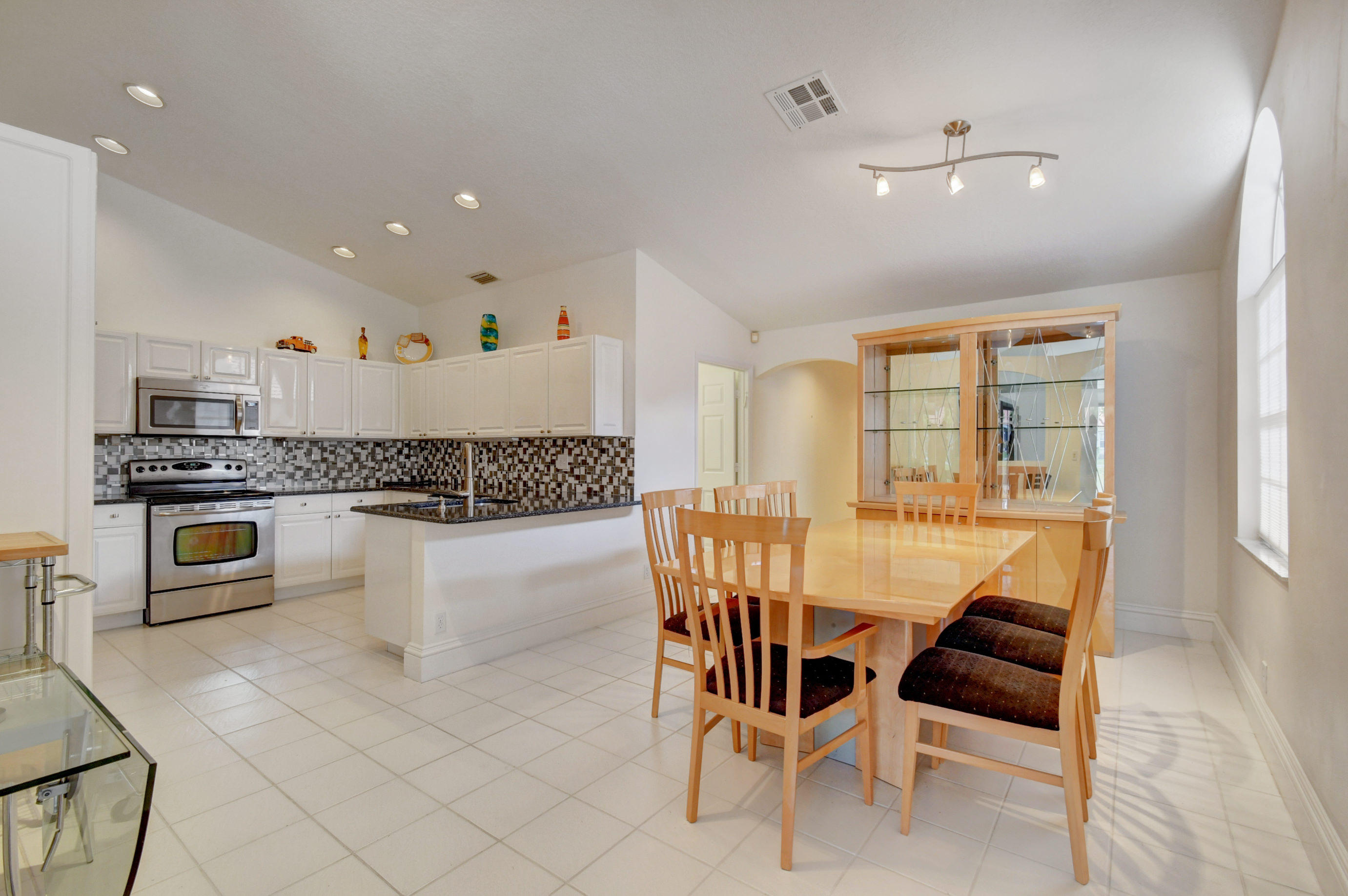 8236 Vía Bella Boca Raton, FL 33496 - Photo 16 of 71 31_dsc_7397_398_399_400_401