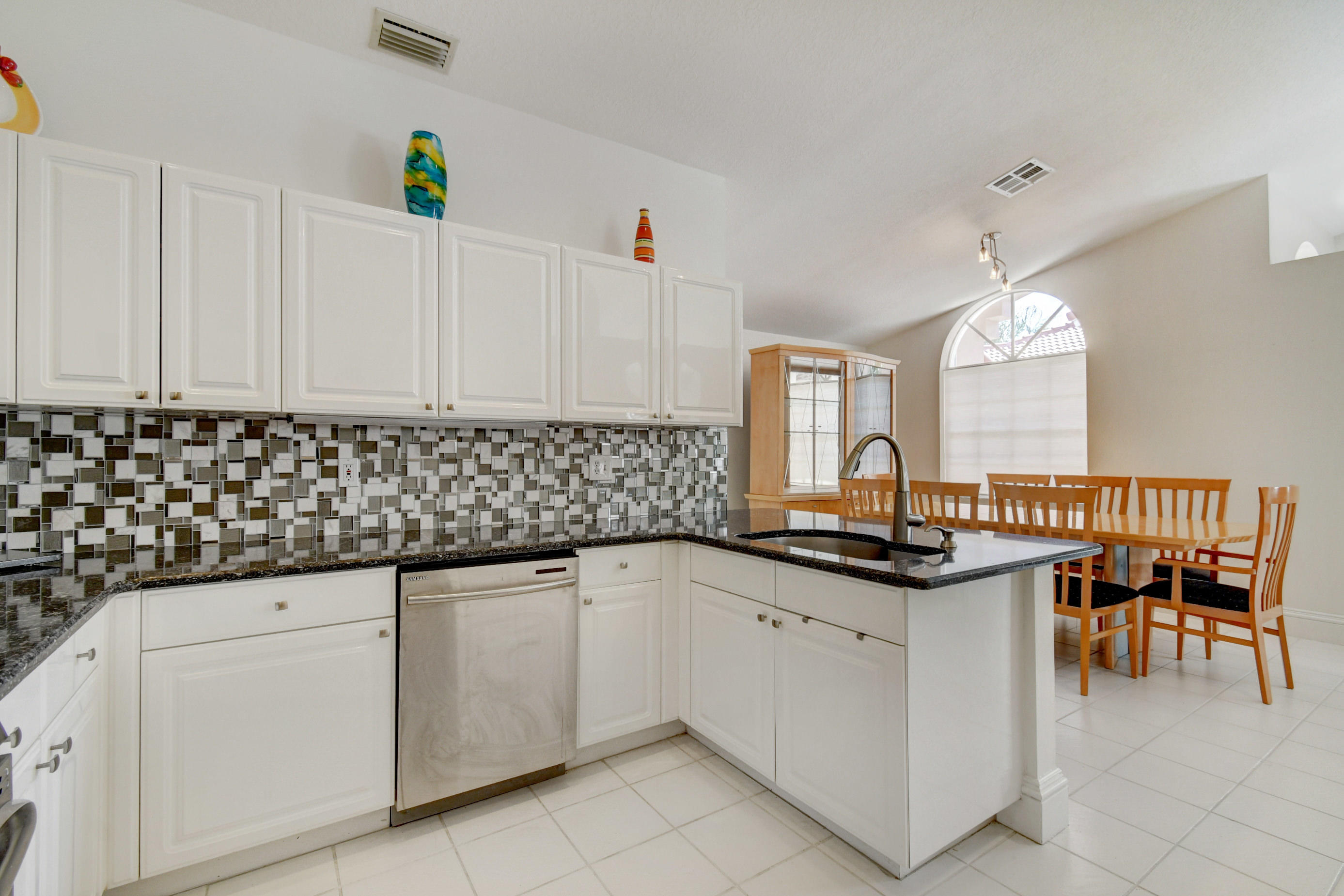8236 Vía Bella Boca Raton, FL 33496 - Photo 19 of 71 34_dsc_7427_28_29_30_31