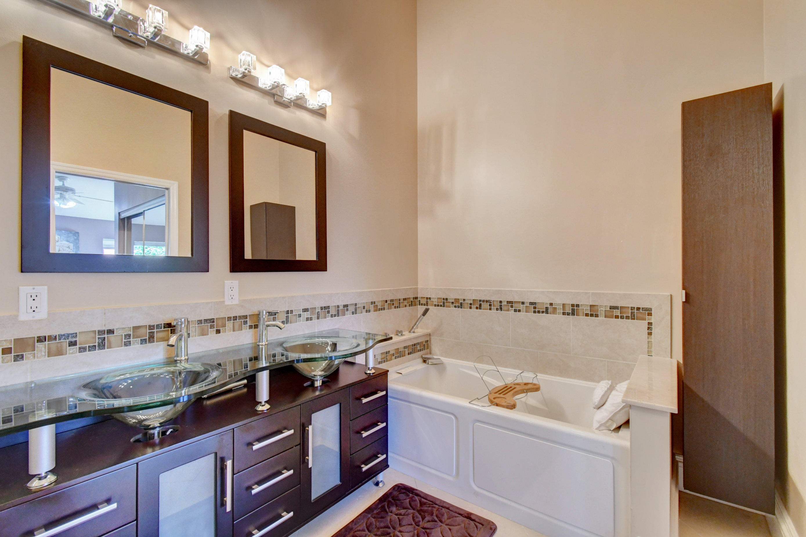 8236 Vía Bella Boca Raton, FL 33496 - Photo 28 of 71 43_dsc_7532_3_4_5_6