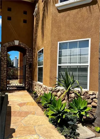 $5,950 | 309 Cutter Way, Costa Mesa, CA 92627