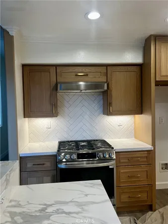 $5,950 | 309 Cutter Way, Costa Mesa, CA 92627
