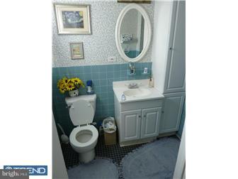 1203 Greenhill Road Flourtown, PA 19031 - Photo 6 of 12 Bathroom