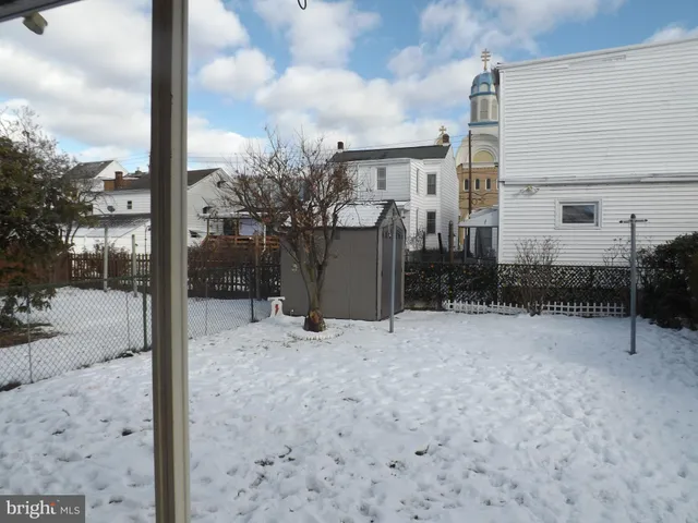 $172,000 | 141 South Nichols Street, St. Clair, PA 17970