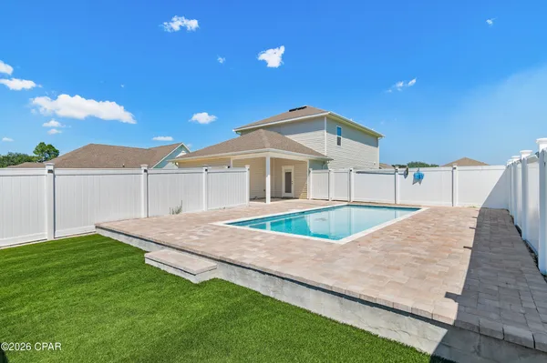$2,600 | 56 Silverthorn Street, Freeport, FL 32439