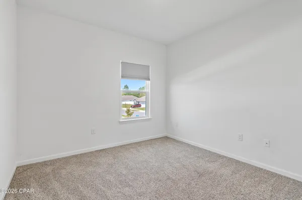 $2,600 | 56 Silverthorn Street, Freeport, FL 32439