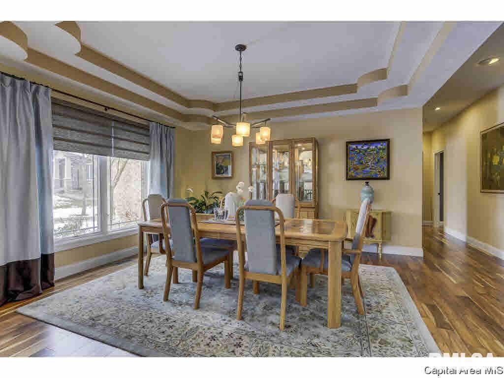 518 Walker Ridge Rochester, IL 62563 - Photo 3 of 36