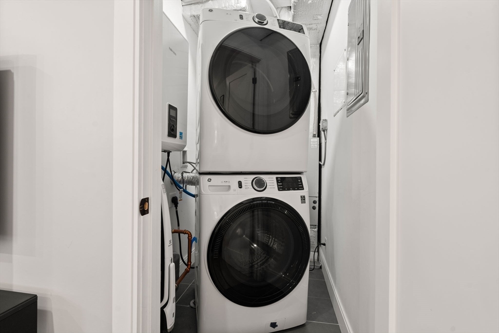 174 West Seventh Street, Unit 2 Boston, MA 02127 - Photo 11 of 35