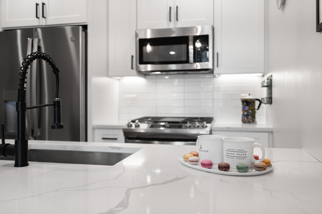 174 West Seventh Street, Unit 2 Boston, MA 02127 - Photo 14 of 35