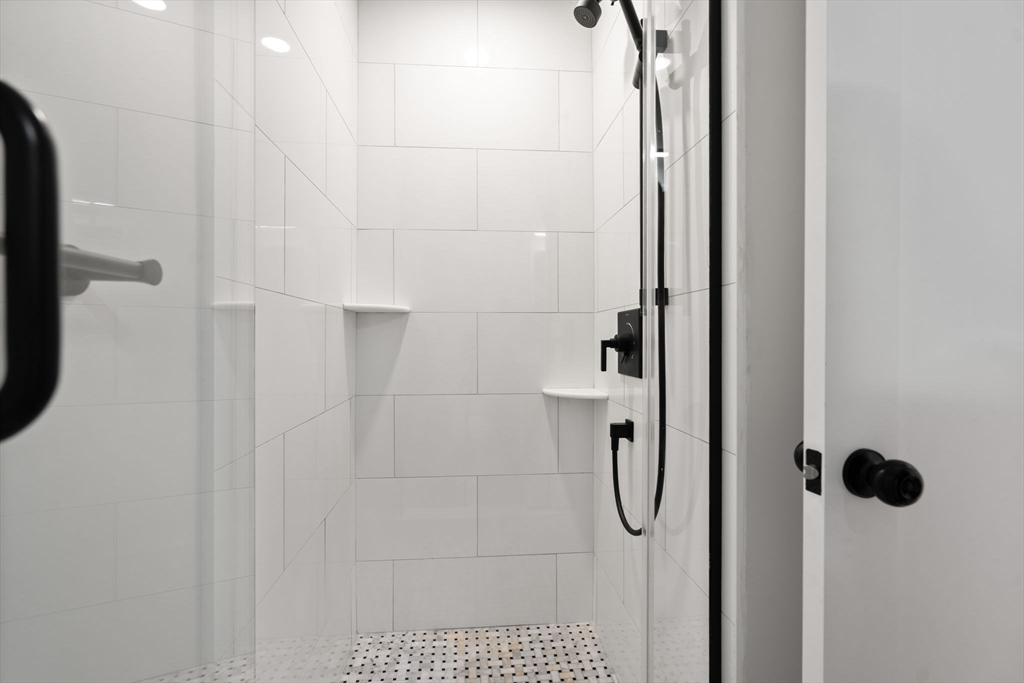 174 West Seventh Street, Unit 2 Boston, MA 02127 - Photo 21 of 35