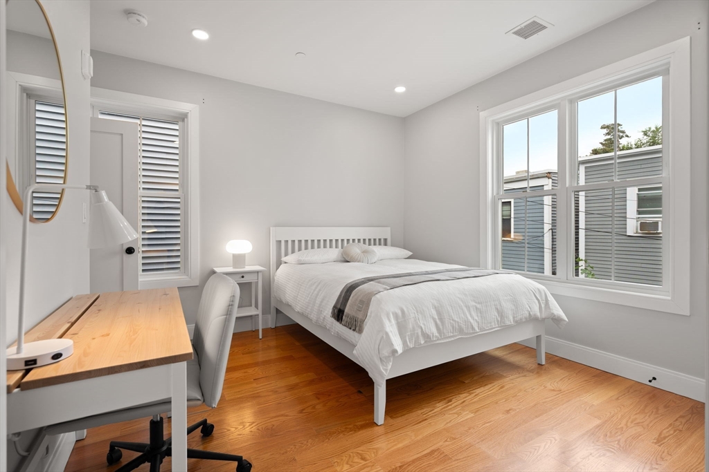 174 West Seventh Street, Unit 2 Boston, MA 02127 - Photo 24 of 35