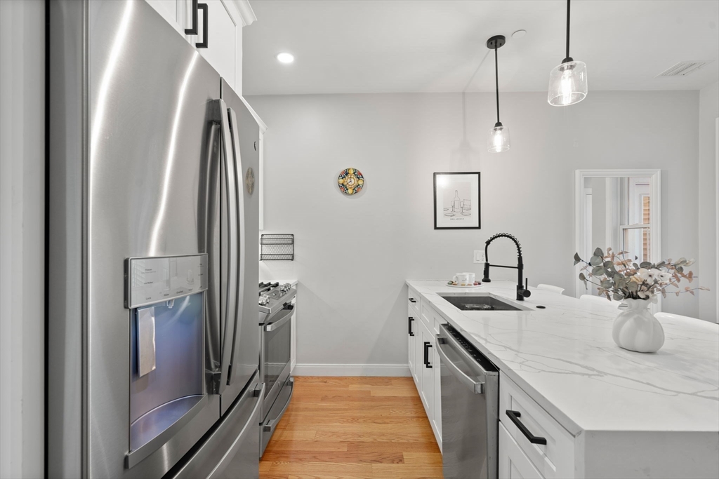 174 West Seventh Street, Unit 2 Boston, MA 02127 - Photo 3 of 35