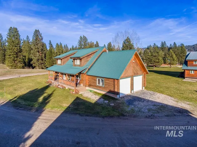 $530,000 | 8 Terrace Drive, Garden Valley, ID 83622