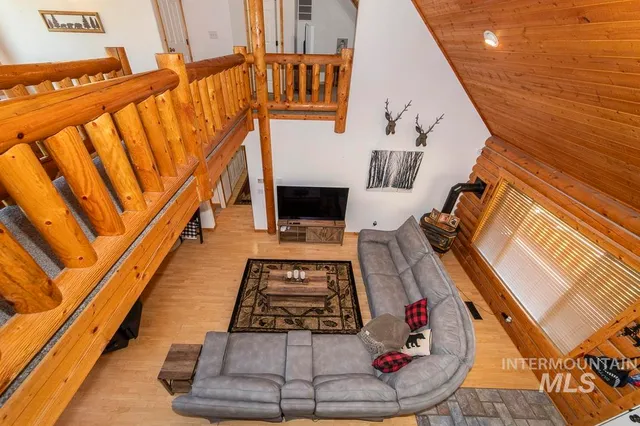 $530,000 | 8 Terrace Drive, Garden Valley, ID 83622