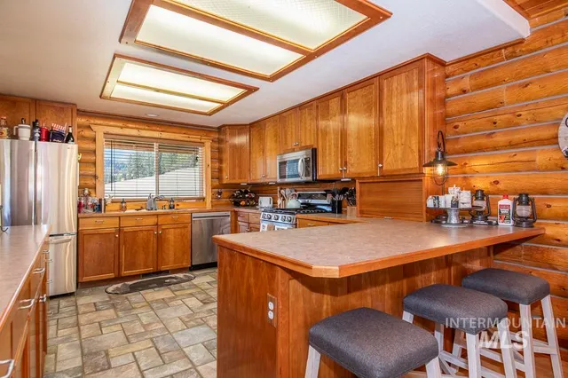 $530,000 | 8 Terrace Drive, Garden Valley, ID 83622