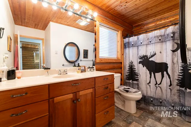 $530,000 | 8 Terrace Drive, Garden Valley, ID 83622