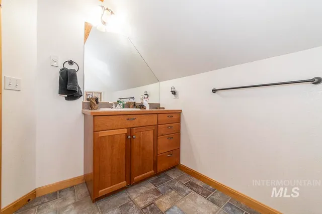 $530,000 | 8 Terrace Drive, Garden Valley, ID 83622