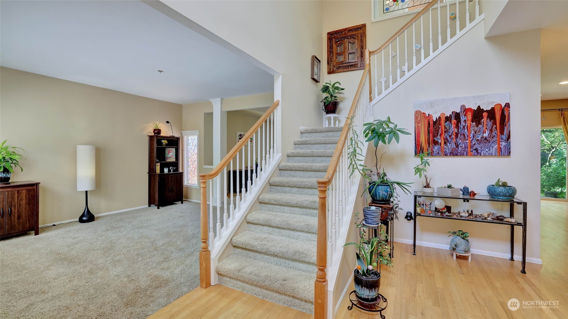 18609 173rd Way Southeast Renton, WA 98058 - Photo 5 of 37 a view of entryway and hall