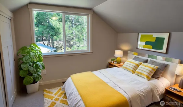 $599,500 | 33 East Michelle Court, Union, WA 98592